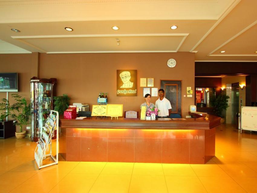 Grandpa Hotel Port Dickson Exterior foto